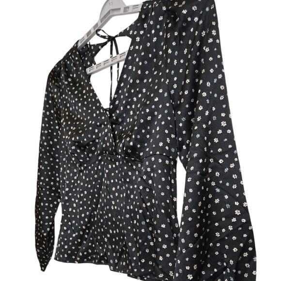 Lush Women’s Blouse XXL Black White Floral Long Sleeve‎ Top - Picture 4 of 9
